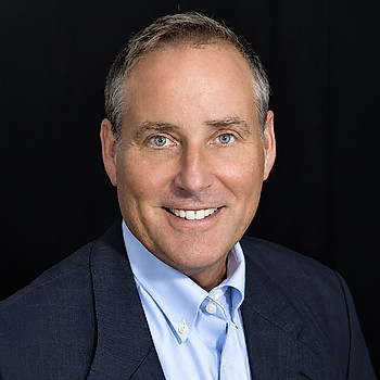 Portrait of Cav Merchant, Associate Broker
